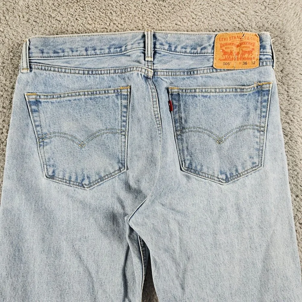 Levis 505 Jeans Mens 35x31 Blue Regualr Straight Light Wash Grunge Work American